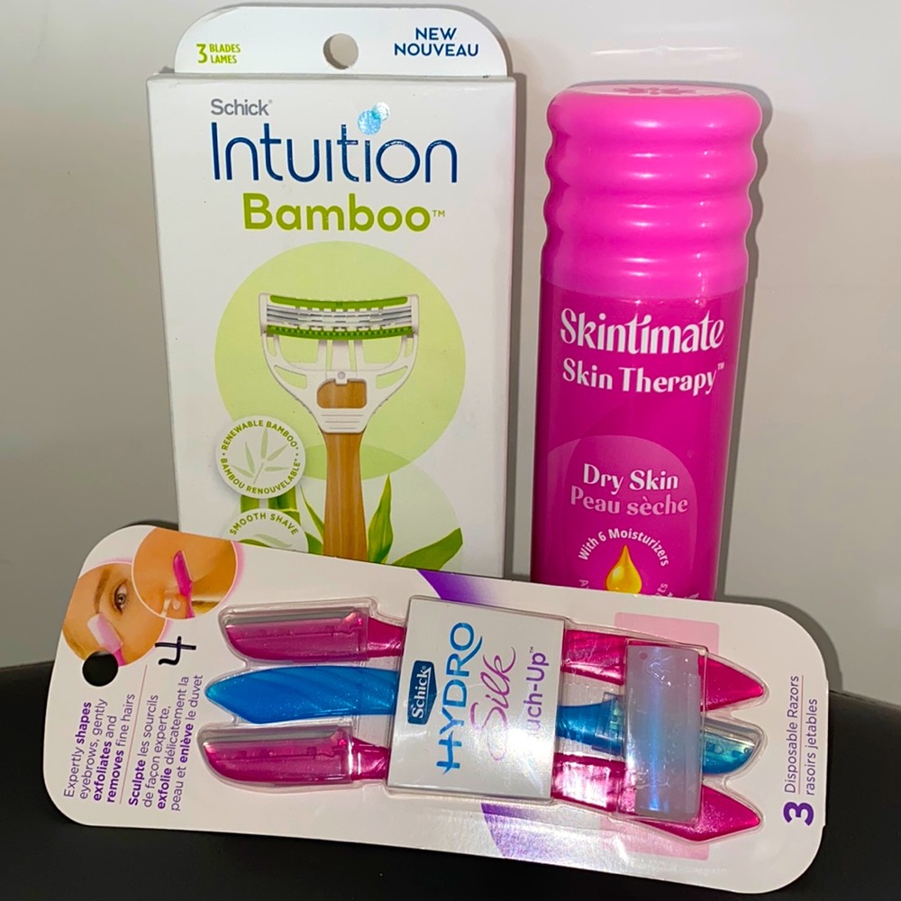 Shave Bundle Women’s Schick and Skintimate
